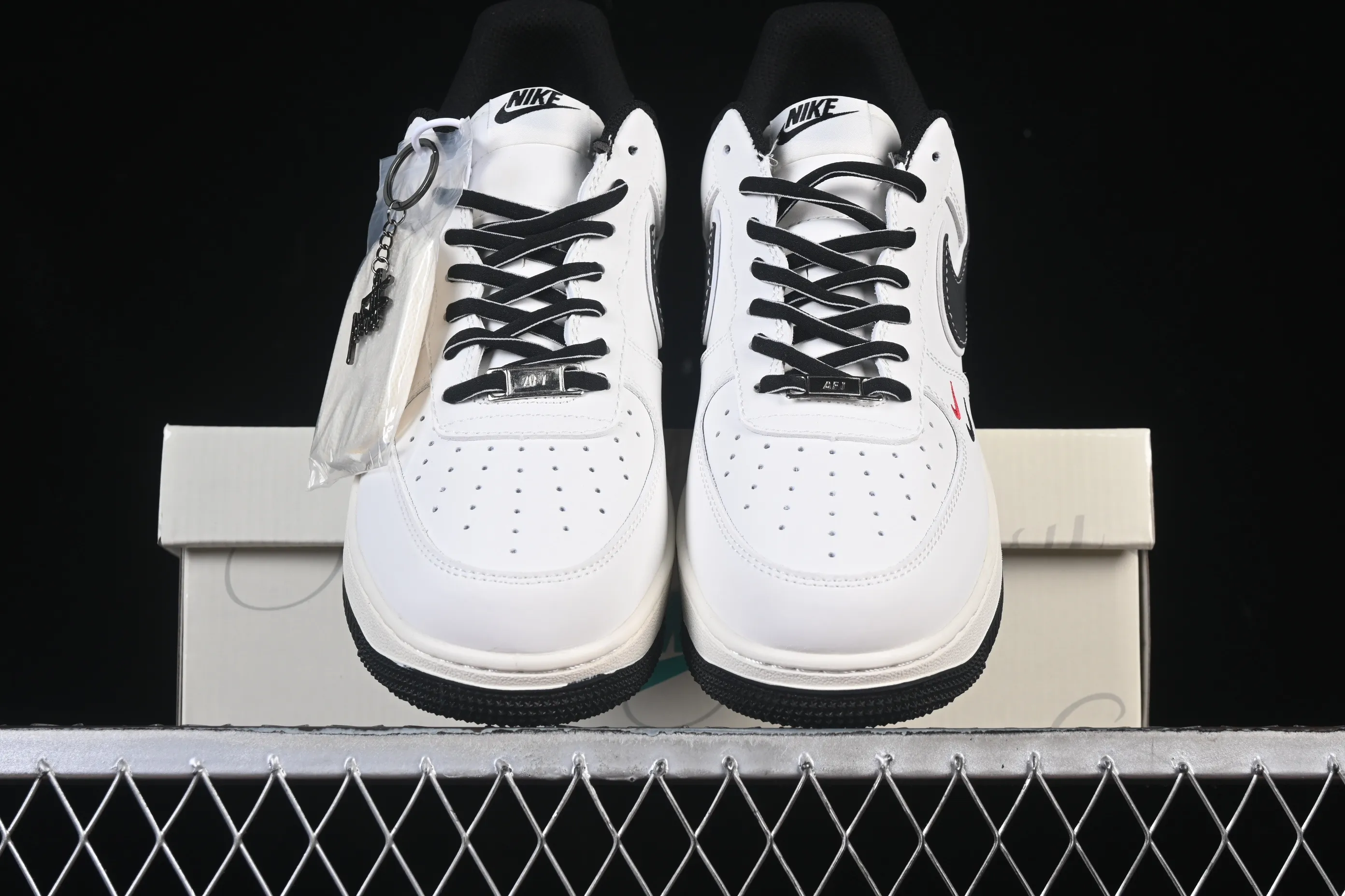 All categories Nk Air Force 1 Air Force series Nk Air Force 1 Low Air Force low-top Nike Air Force 1'07 Low Stusi co-branded beige hook black bottom Air Force 1 low-top casual sneakers CS5288-037